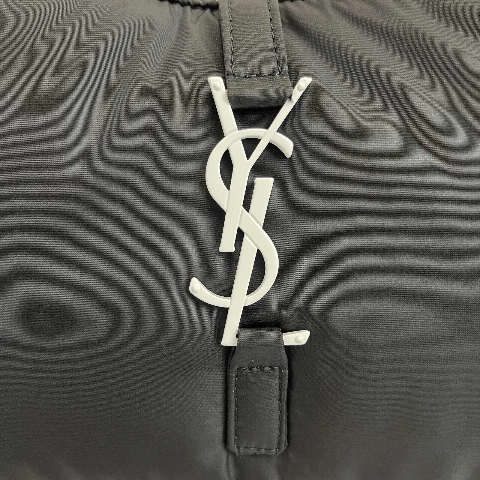 Saint Laurent - YSL - NEW Le 5 À 7 Crossbody - Black / White Shoulder Bag