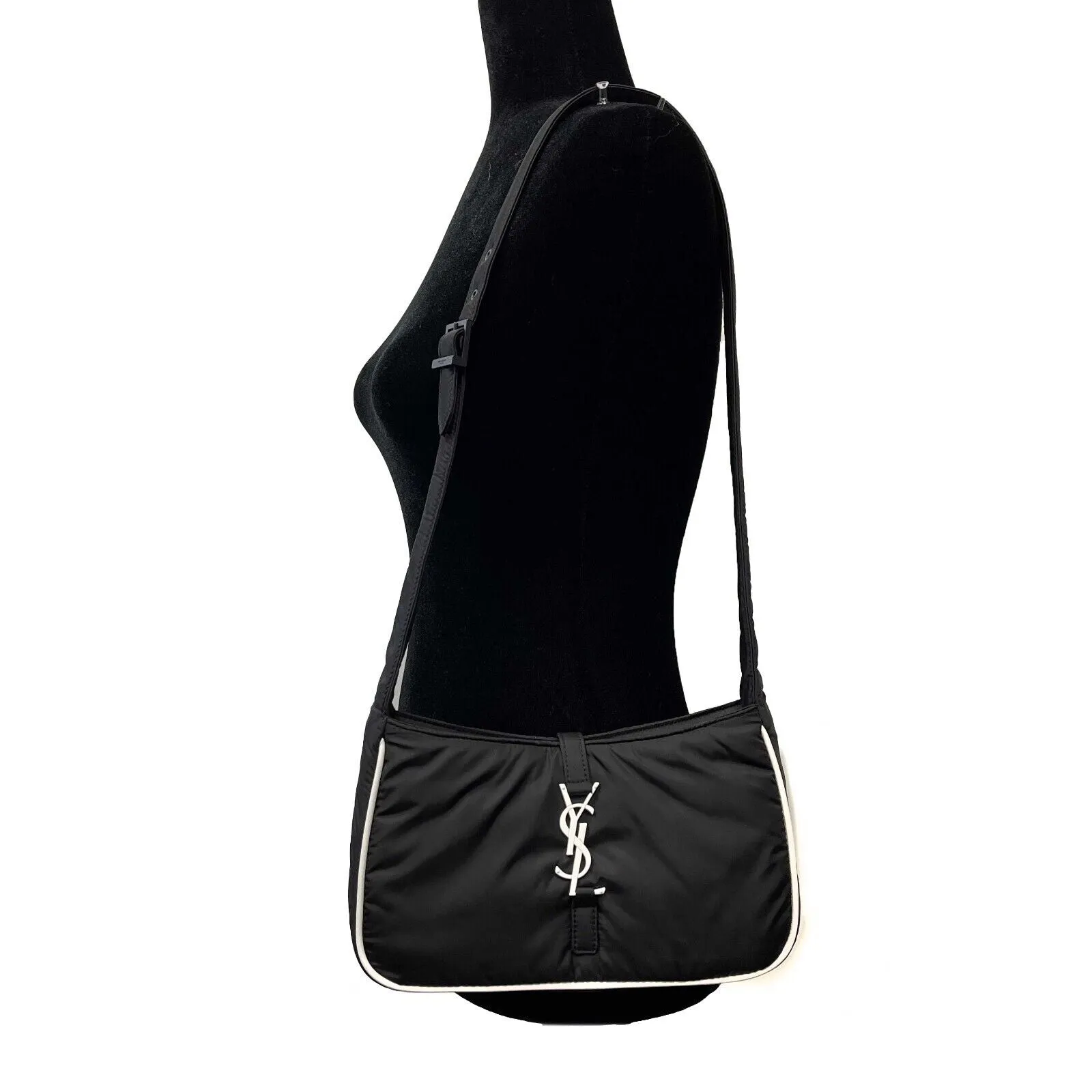 Saint Laurent - YSL - NEW Le 5 À 7 Crossbody - Black / White Shoulder Bag