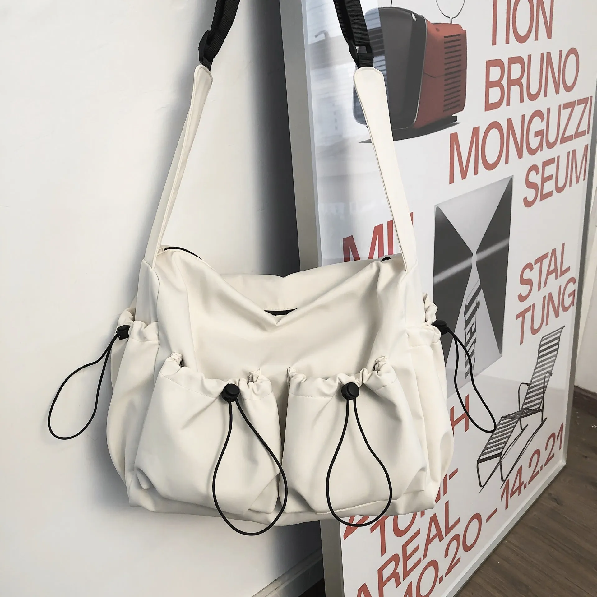 Women's & Men's Artistic Green Style Solid Color Couple Fashion Crossbody Bags